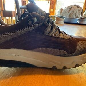 Women’s MBT rocker sneakers 8.5